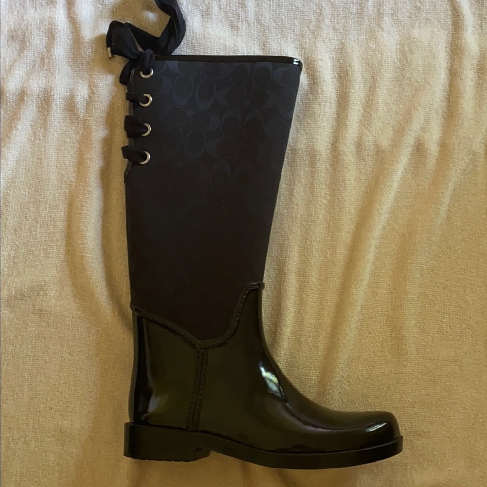 Coach women’s black tristee lace up rain boots